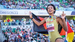 欧联杯16强首回合 ｜ 热刺客场0比1不敌阿尔克马尔 曼联1比1战平索赛德