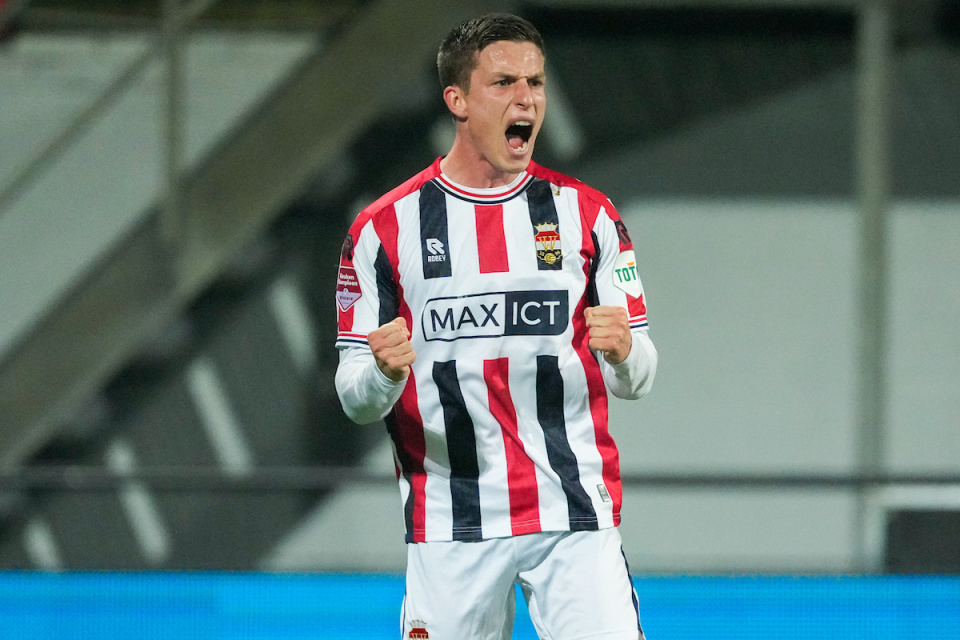 詹姆斯与队 詹姆斯与队